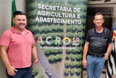 Vice-prefeito Sérgio Ferrazzi de Sarutaiá participa de reunião na Secretaria Estadual da Agricultura 