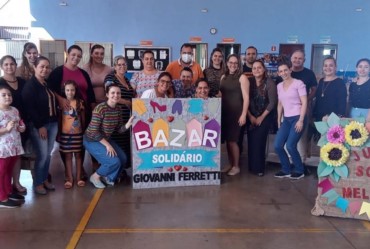 Equipe da Escola Padre Geovanni realiza “Bazar Beneficente”