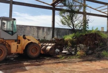Amianto abandonado há anos é retirado por ação da Prefeitura de Avaré