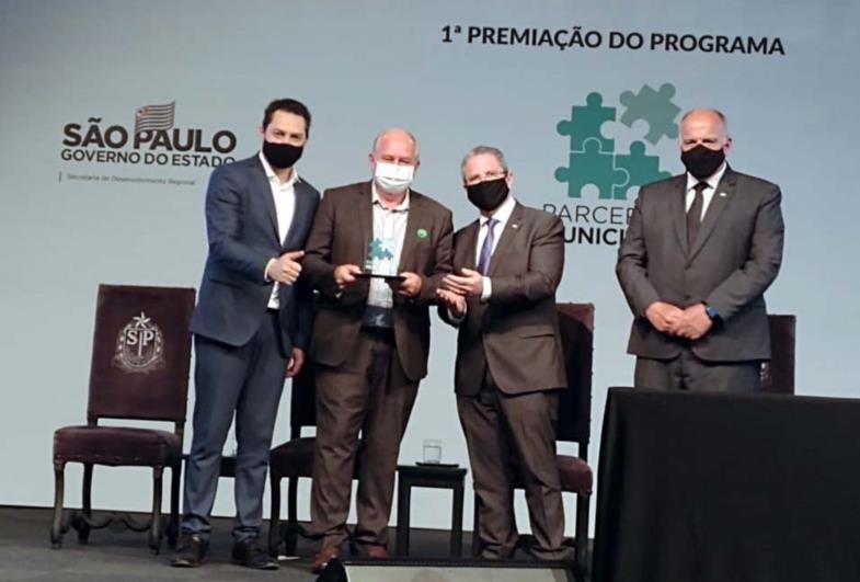 Taguaí recebe prêmio do Governo do Estado de São Paulo