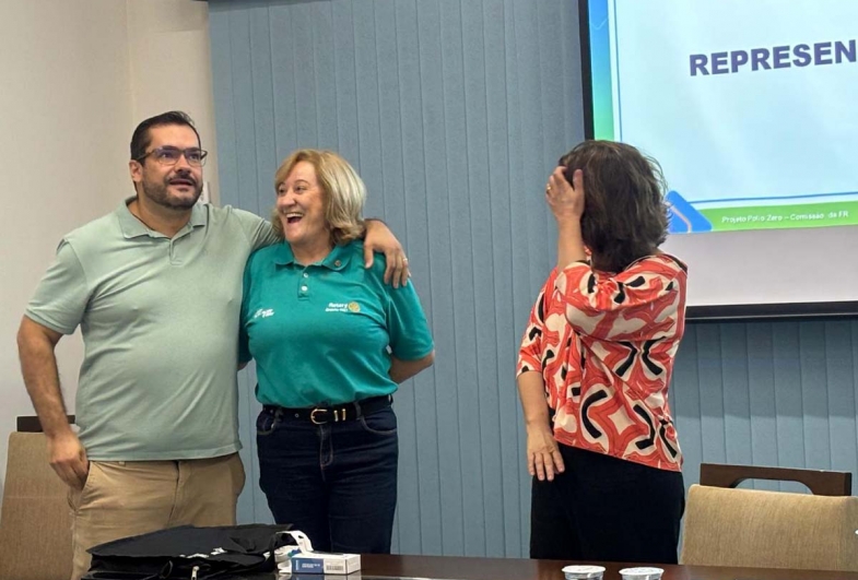 Presidente da Acif Conrado, integrante do Rotary Club Georgina e primeira-dama Elisângela