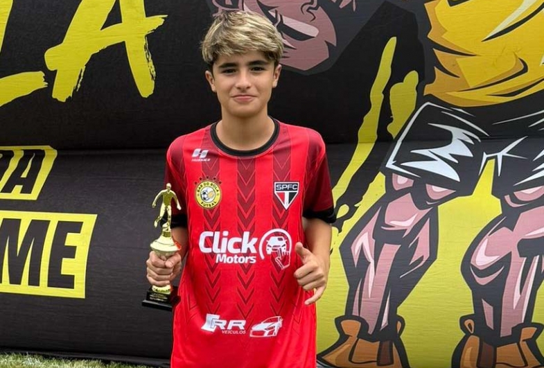 Jovem talento de Avaré se prepara para brilhar em Torneio Internacional de Futebol na Espanha