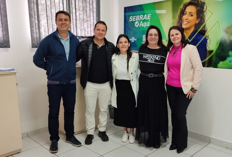 Sebrae Aqui e Prefeitura de Fartura promovem Jornada Transformação Digital para impulsionar empresas de confecções