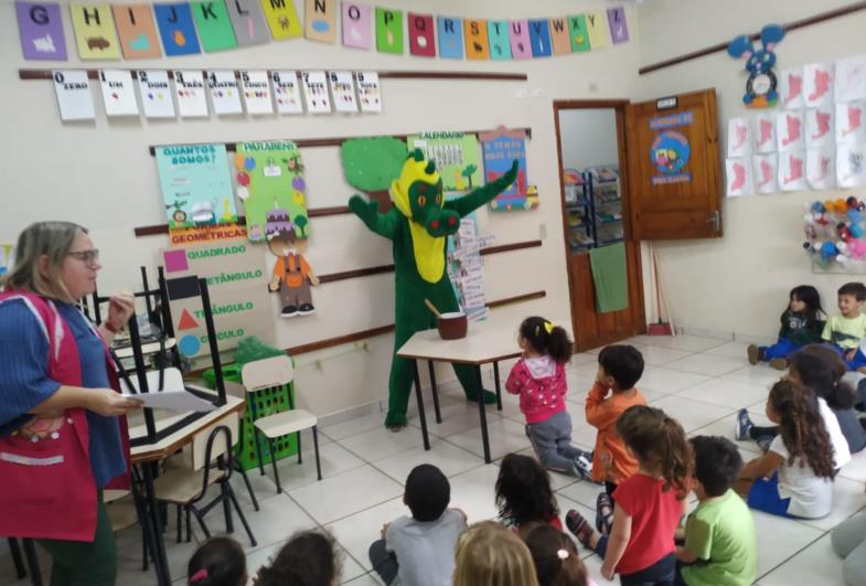 Fartura celebra o Dia do Folclore com atividades nas Escolas