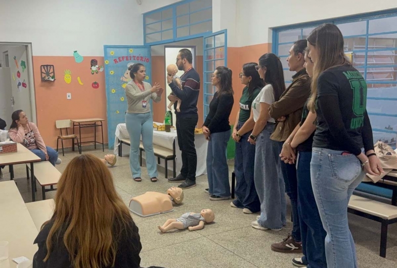 EMEB Dona Bidunga de Avaré recebe formação em Primeiros Socorros