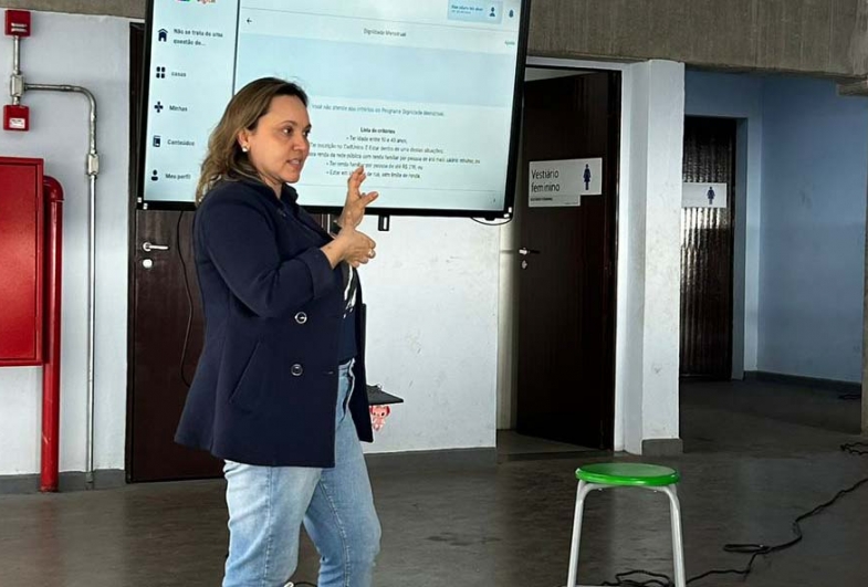 Programa Saúde na Escola realiza ação voltada à saúde e autocuidado das adolescentes na Escola Estadual Zaga Lança em Taguaí