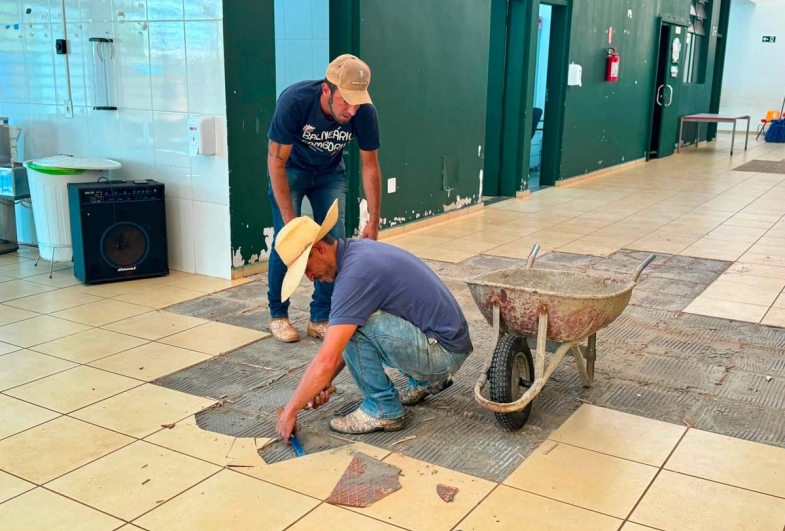 Prefeitura de Timburi realiza melhorias em prédios públicos
