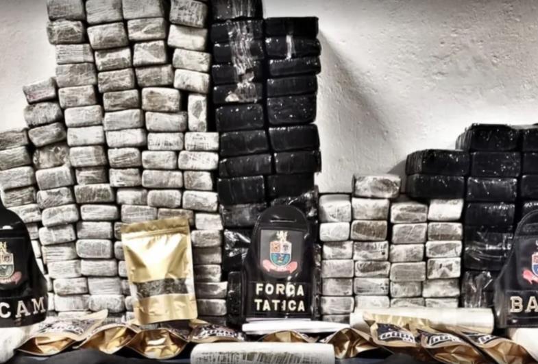 Operação contra tráfico de drogas prende grupo com mais de 120kg de maconha 