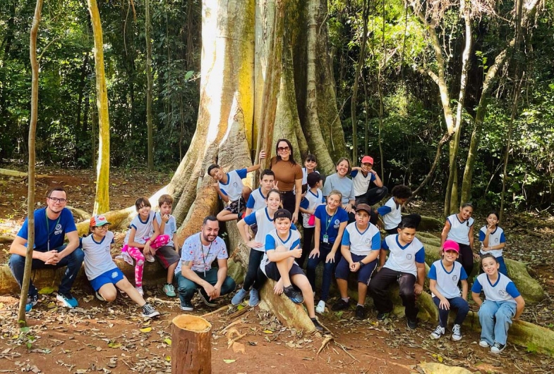 Alunos do 4º ano E vivenciaram um dia especial no Chalé Garden como recompensa por seu comprometimento  exemplar no combate à dengue