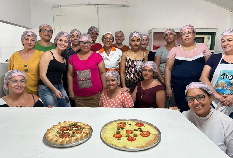 Fundo Social de Fartura finaliza curso de massas de pães, salgados e pizzas