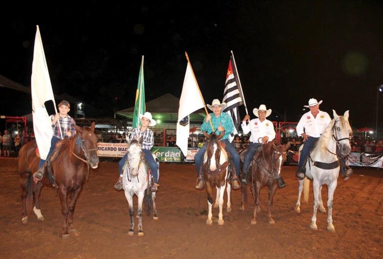 Abertura dá início à retomada da tradicional Expofar após três anos