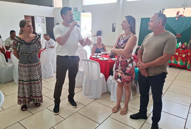 Leziane, vice Rafael, primeira-dama Pety e prefeito Edinho