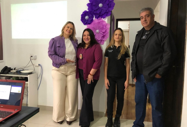 Polícia Civil participa do Agosto Lilás em Avaré com orientações sobre proteção às mulheres