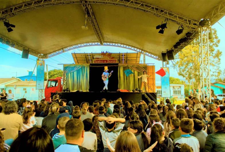 Teatro a Bordo desembarca na Concha Acústica de Avaré na terça-feira, 25