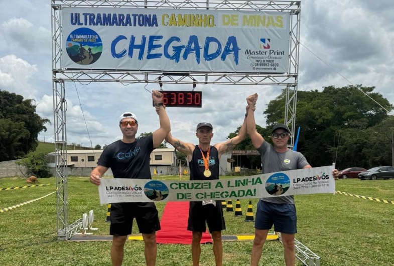 Maratonista de Avaré vence prova de resistência nas montanhas de Minas Gerais