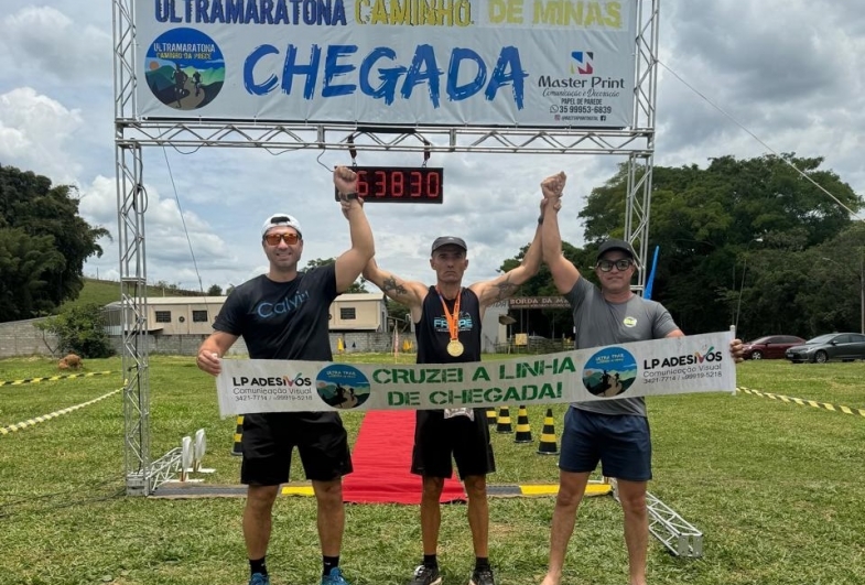 Maratonista de Avaré vence prova de resistência nas montanhas de Minas Gerais