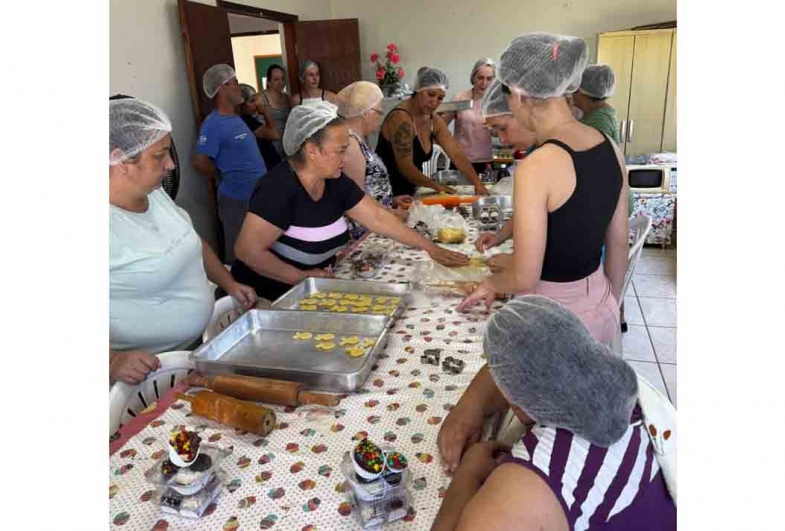 Participantes aprenderam técnicas de confeitaria
