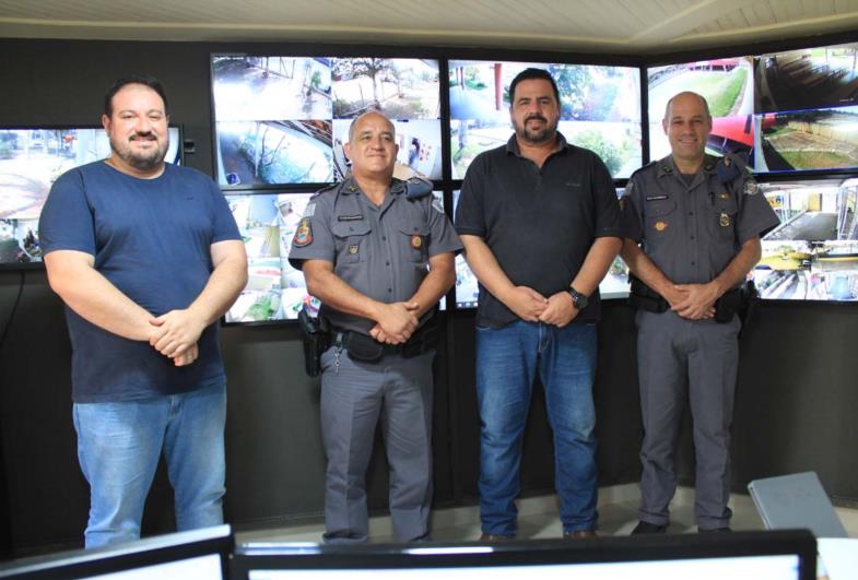 Prefeito Jô Silvestre recebe novo comandante do 53ª Batalhão de Avaré