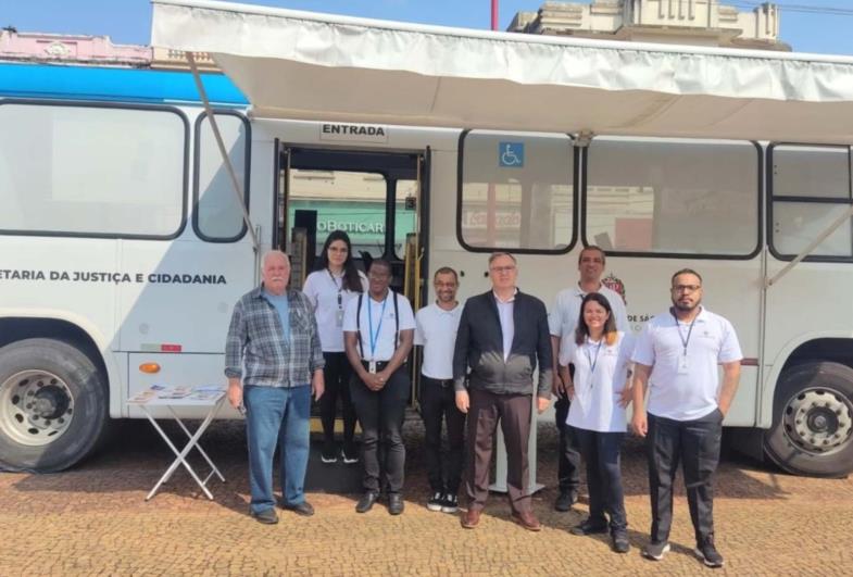 Projeto Cidadania Itinerante inicia atendimento no Largo do Mercado em Avaré