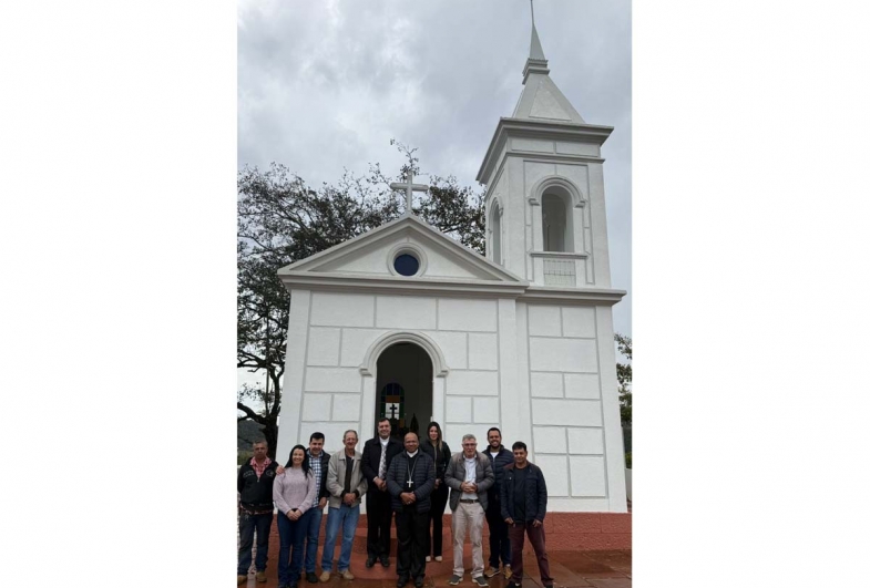 A histórica Igreja da Imaculada Conceição  de Aparecida na fazenda Domiciana