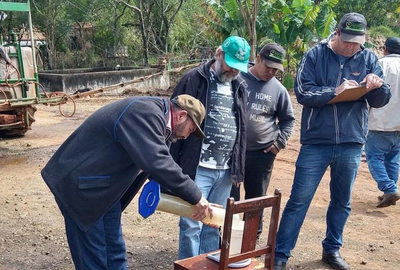 Produtores rurais se capacitam para uso correto de Defensivos Agrícolas