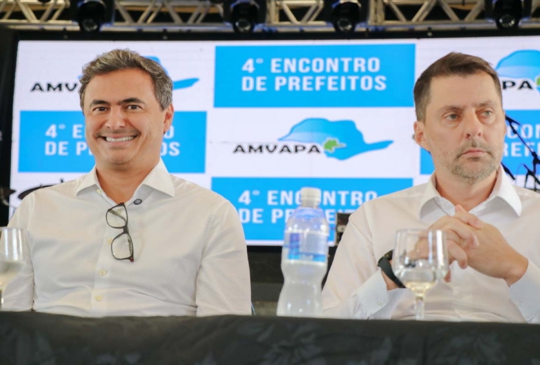 Mauricio Neves e o secretário nacional do Ministério das Cidades, Carlos Tomé