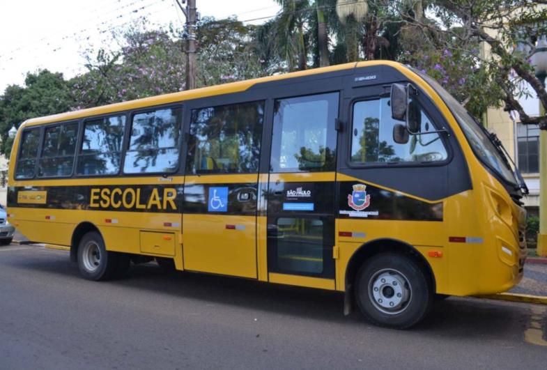 Novo ônibus escolar vai atender alunos da zona rural de Avaré