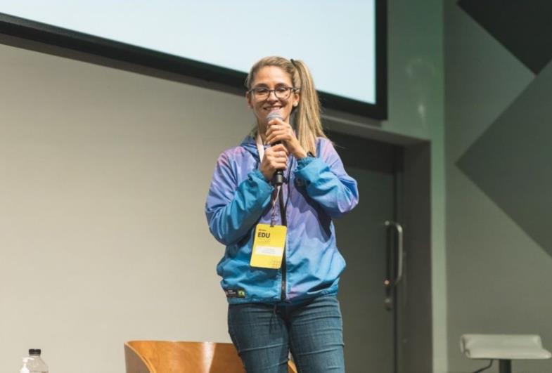 Professora farturense apresenta evento do Youtube em São Paulo