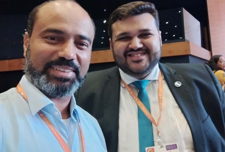 Luiz Fernando, assistente social de Taguaí, e  José Arimateia, diretor do Fundo Nacional de Assistência Social