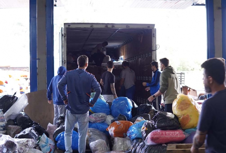 Sicredi dobra o valor arrecadado em movimento nacional para o Rio Grande do Sul e inicia nova mobilização