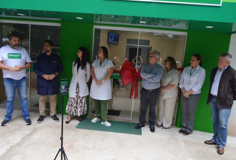 Aldemir, fisioterapeuta Daniel, Jessica, Bruna, Dr. Nilton,  Dra. Marta, Rosana atendente, Dr. Reynaldo Brandão