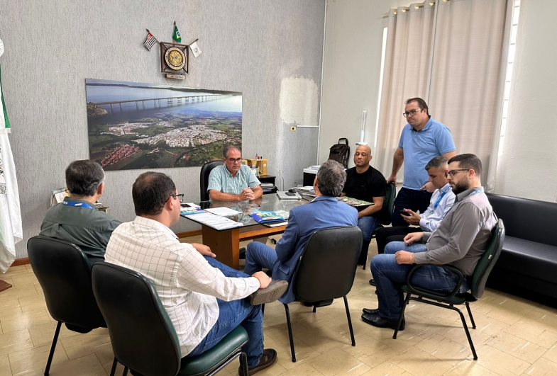 A reunião aconteceu nesta terça-feira na Prefeitura de Fartura