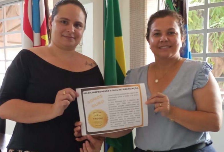 Educação de Taguaí recebe Selo Ouro do programa Compromisso Nacional Criança Alfabetizada (CNCA)