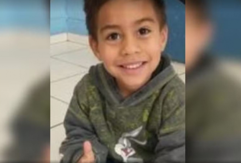 Criança de 4 anos morre afogada após cair em açude enquanto brincava em sítio