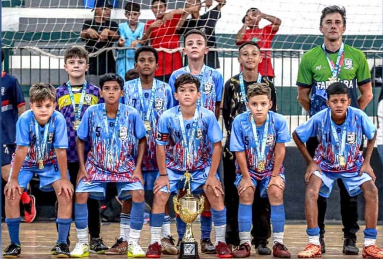 Equipe sub-12 de Fartura sagra-se campeã da Copa Agora TV Kids de Futsal