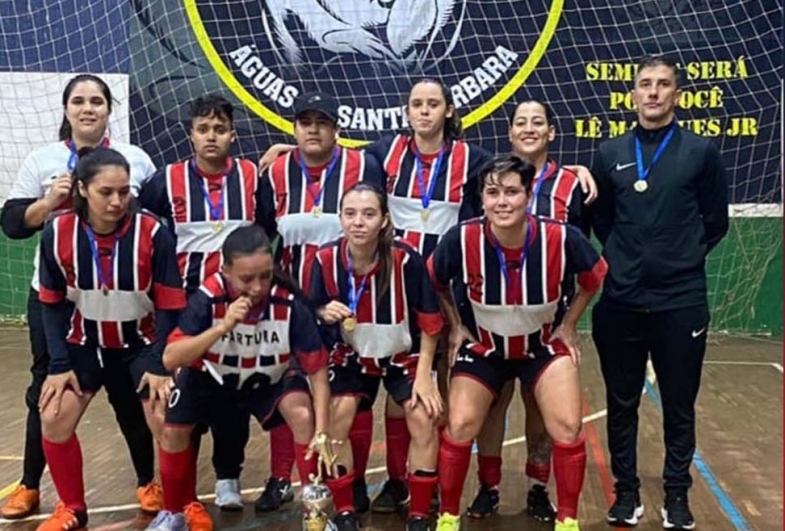 CME Fartura conquista torneio de Futsal Feminino em Águas de Santa Bárbara