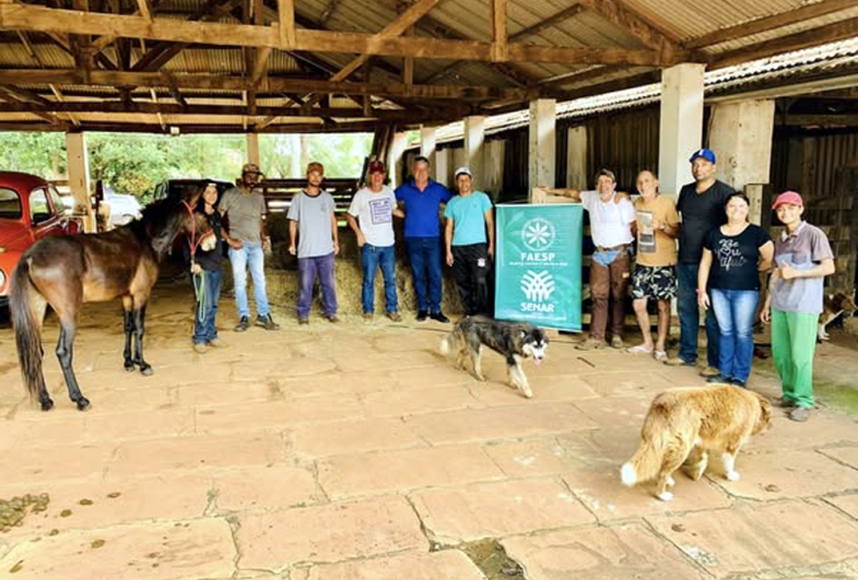 Timburi realiza aulas teoricas e práticas de  Equideocultura, Casqueamento e Ferrageamento