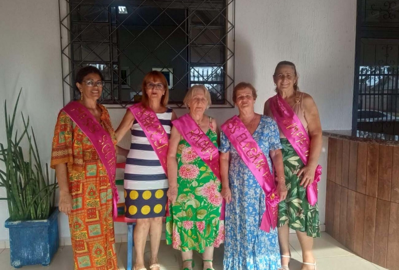 Empoderamento: Idosas premiadas no Baile da Primavera visitam escolas em alusão ao Mês da Mulher