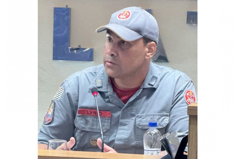 Tenente Lyrio, comandante do Corpo de Bombeiros de Avaré