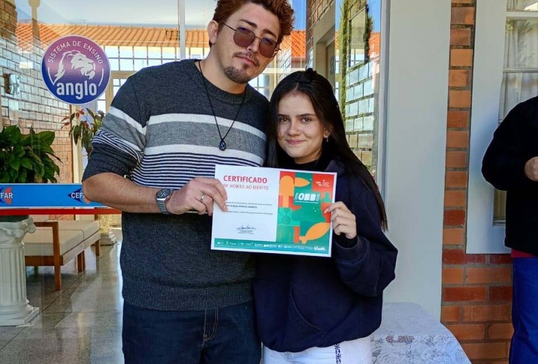 Maria Giulia Mendes Gabriel;  2° colegial