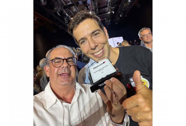 Prefeito Luiz Marcos e o secretário da Educação do Estado de São Paulo Renato Feder