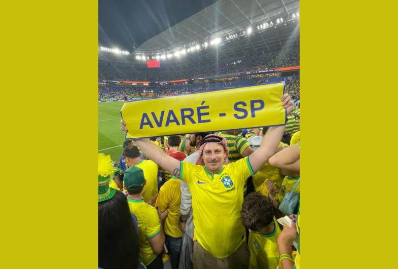 TORCEDOR AVAREENSE É DESTAQUE NA TORCIDA NO JOGO DO BRASIL X SUIÇA