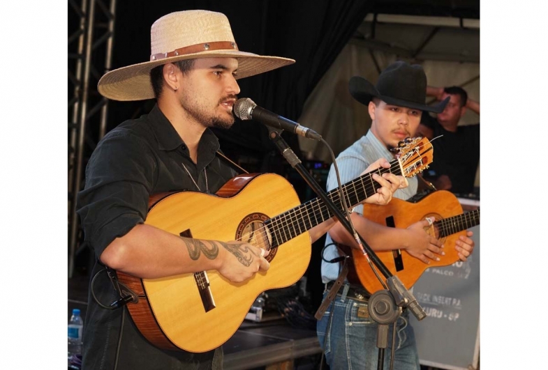Kallebe e Gabriel foram os campeões do festival