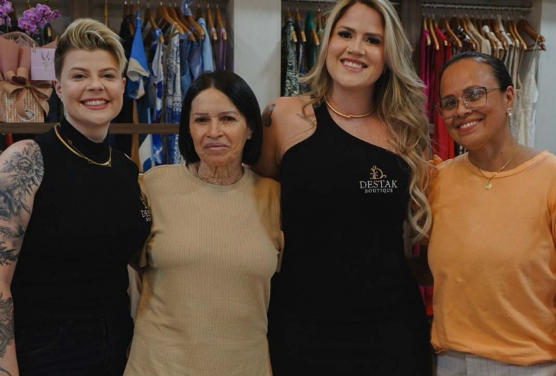 Thuany, Josiane Campos, Carine, Dorvalina de Lima e Stela Campos Gomes