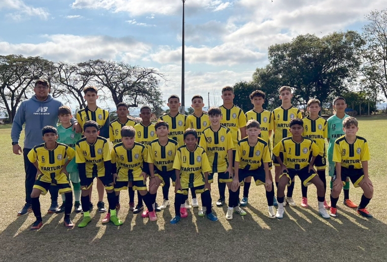 Fartura sub-13 conquista título da Copa Estância em Piraju