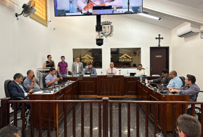 Câmara de Fartura decide pela absolvição do vereador Luiz Timburi por 5 x 4 votos
