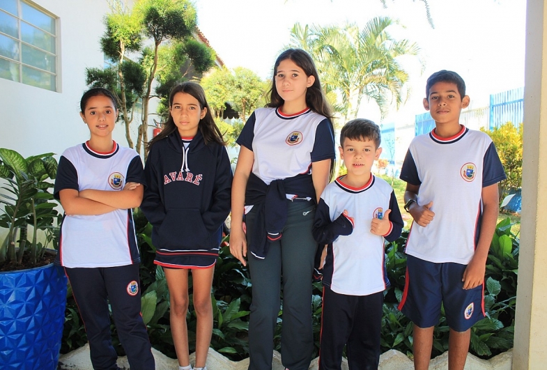 Prefeitura de Avaré entrega uniforme a alunos de escolas municipais