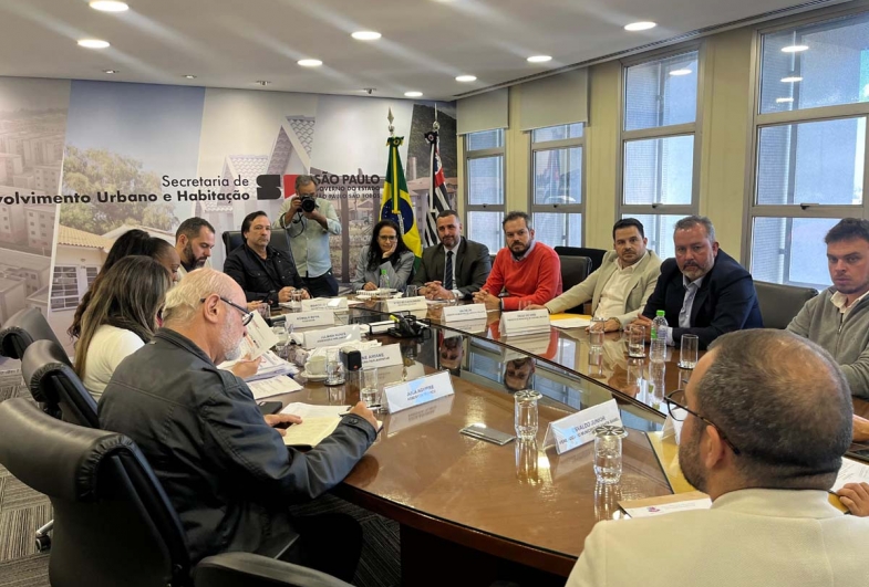 A reunião aconteceu na Secretaria de Desenvolvimento Urbano e Habitação do Estado de São Paulo