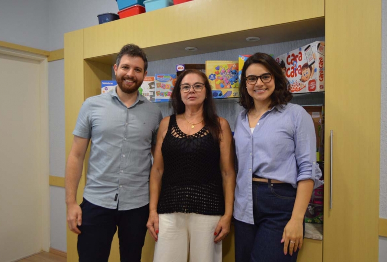 Neuropediatra Dr. Caio, Marcia Benelli  e a neuropediatra Dra. Lua