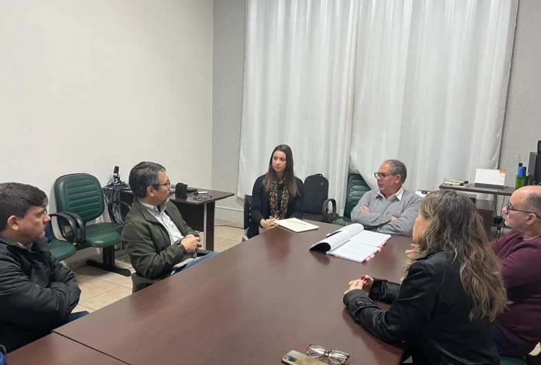 O encontro teve como principal pauta a regularização fundiária de bairros localizados no entorno da represa